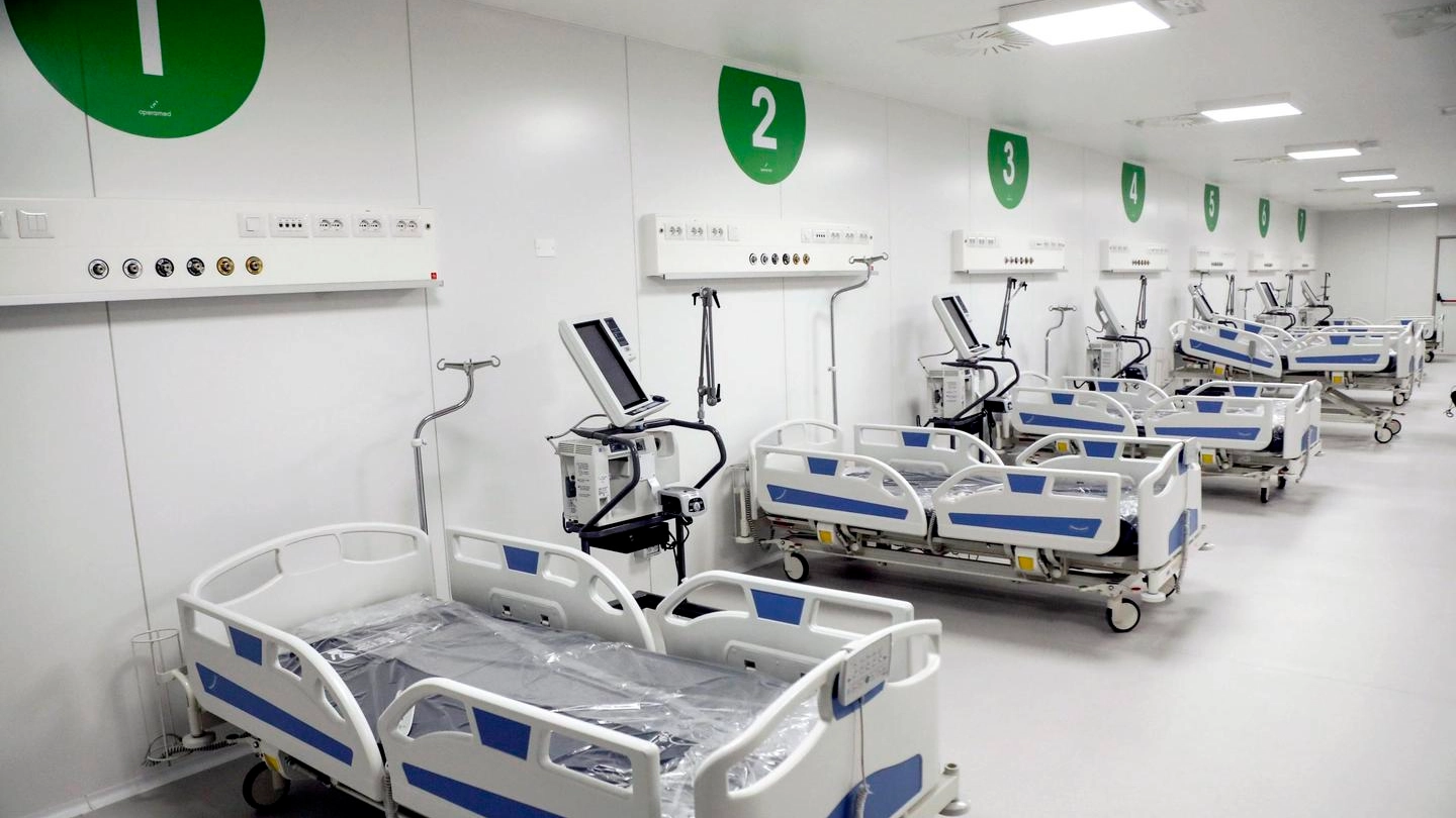 Un reparto dell'ospedale Fiera a Milano