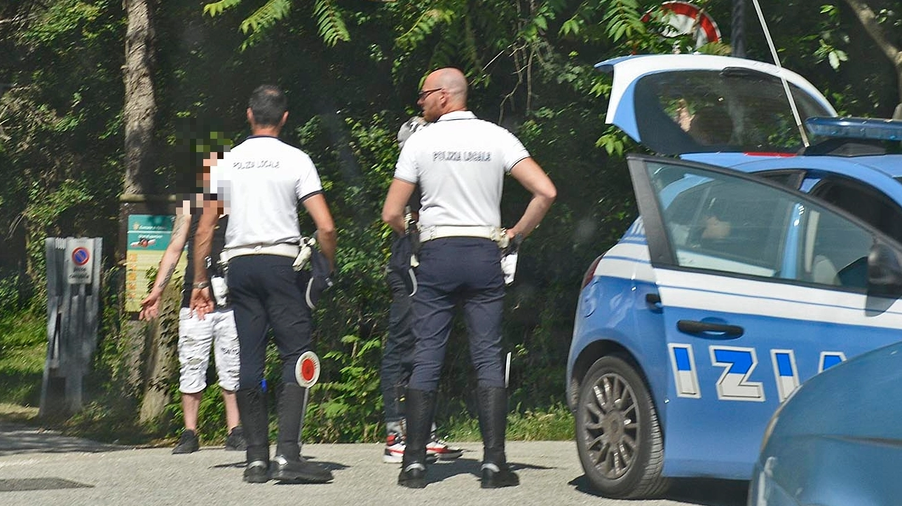 Le indagini della polizia (Archivio) Le indagini della polizia (Archivio)