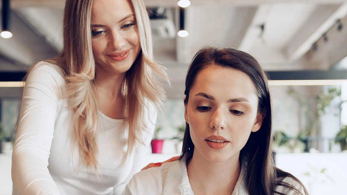 Pathway Donne "Scopri e sfrutta le tue capacità" a Lainate: Progetto per Donne in Cerca di Lavoro
Pathway Donne "Scopri e sfrutta le tue capacità" a Lainate: Progetto per Donne in Cerca di Lavoro