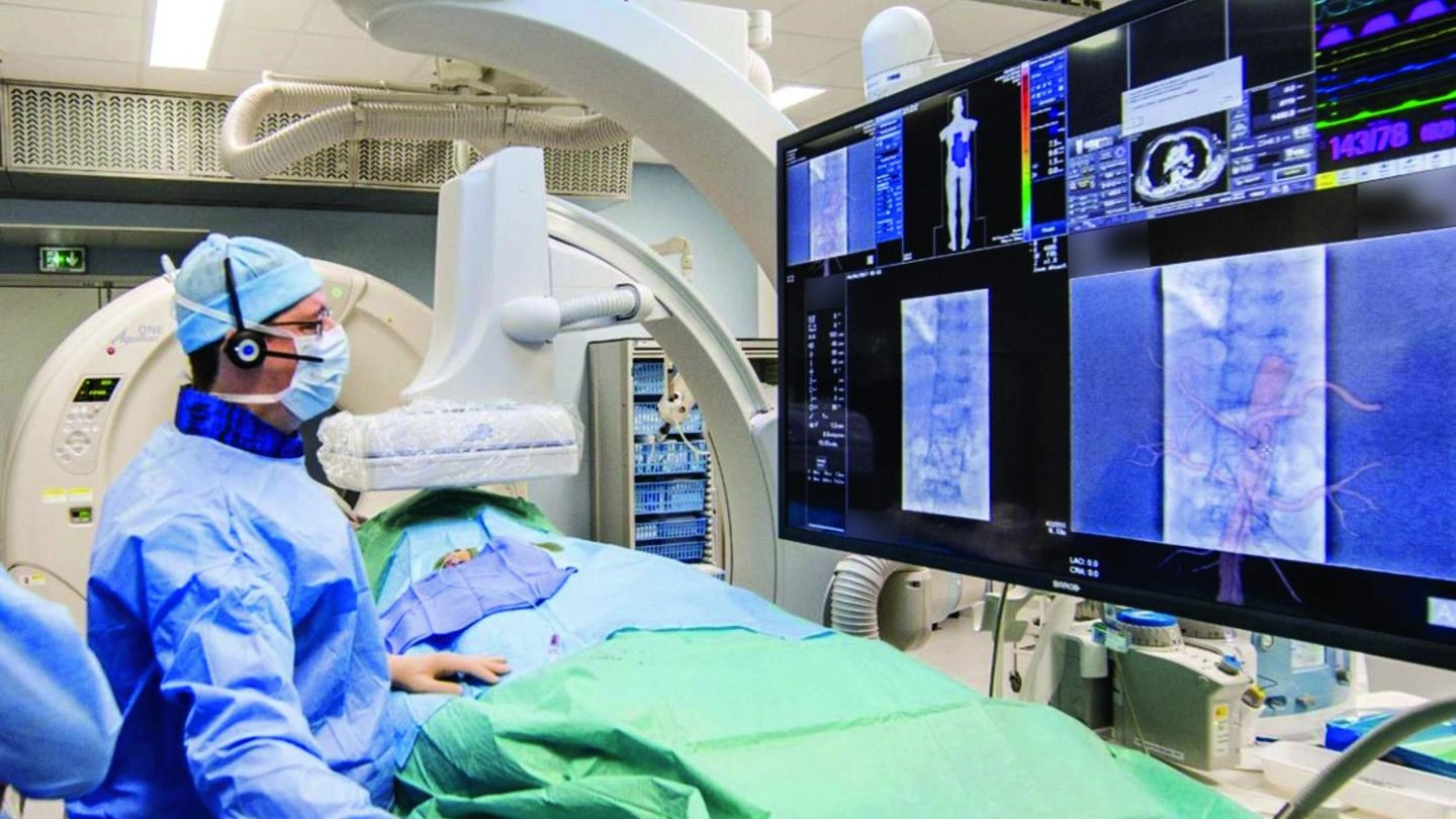 La nuova sala di Radiologia interventistica dello Ieo col sistema integrato eco-angio-Tac