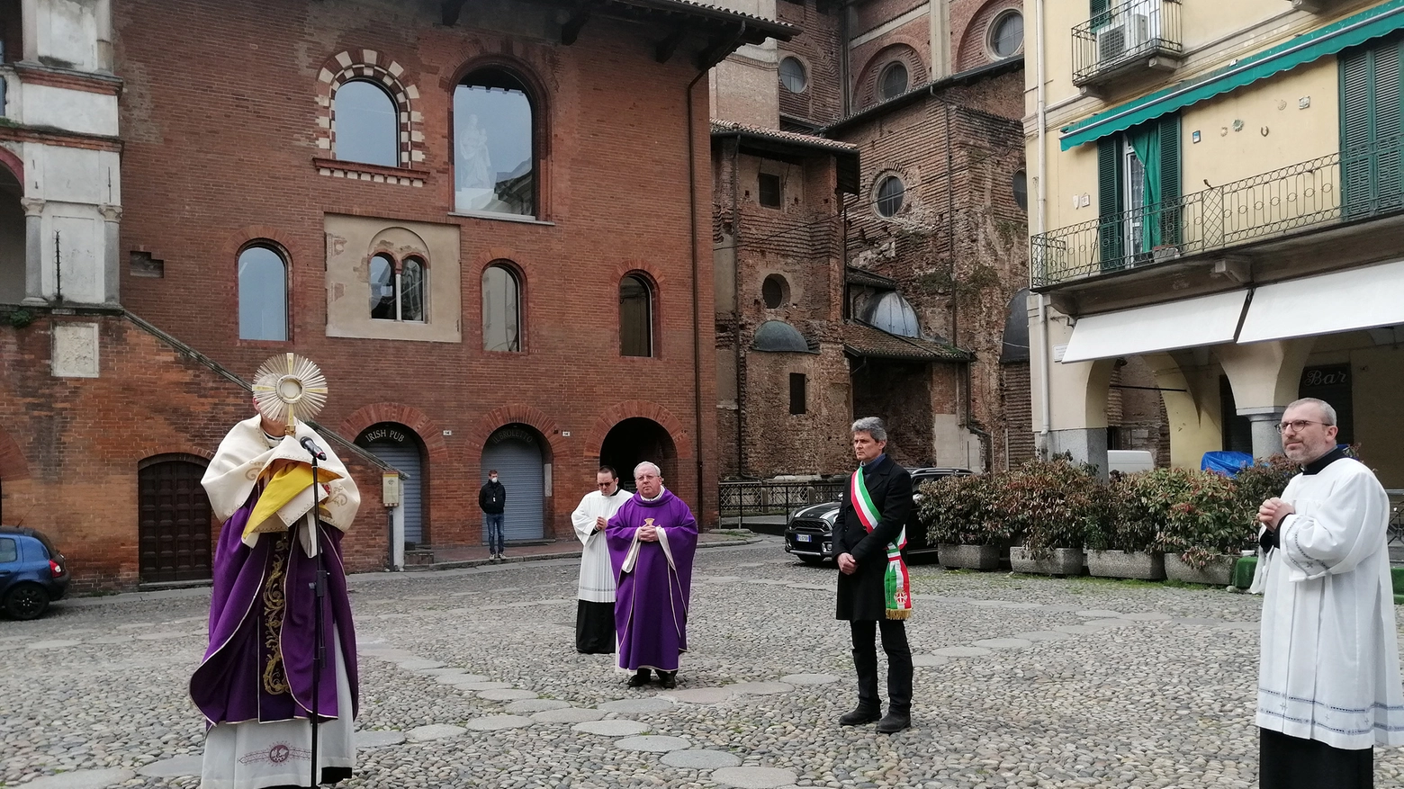 Preghiera a Pavia, nei giorni dell'emergenza Coronavirus