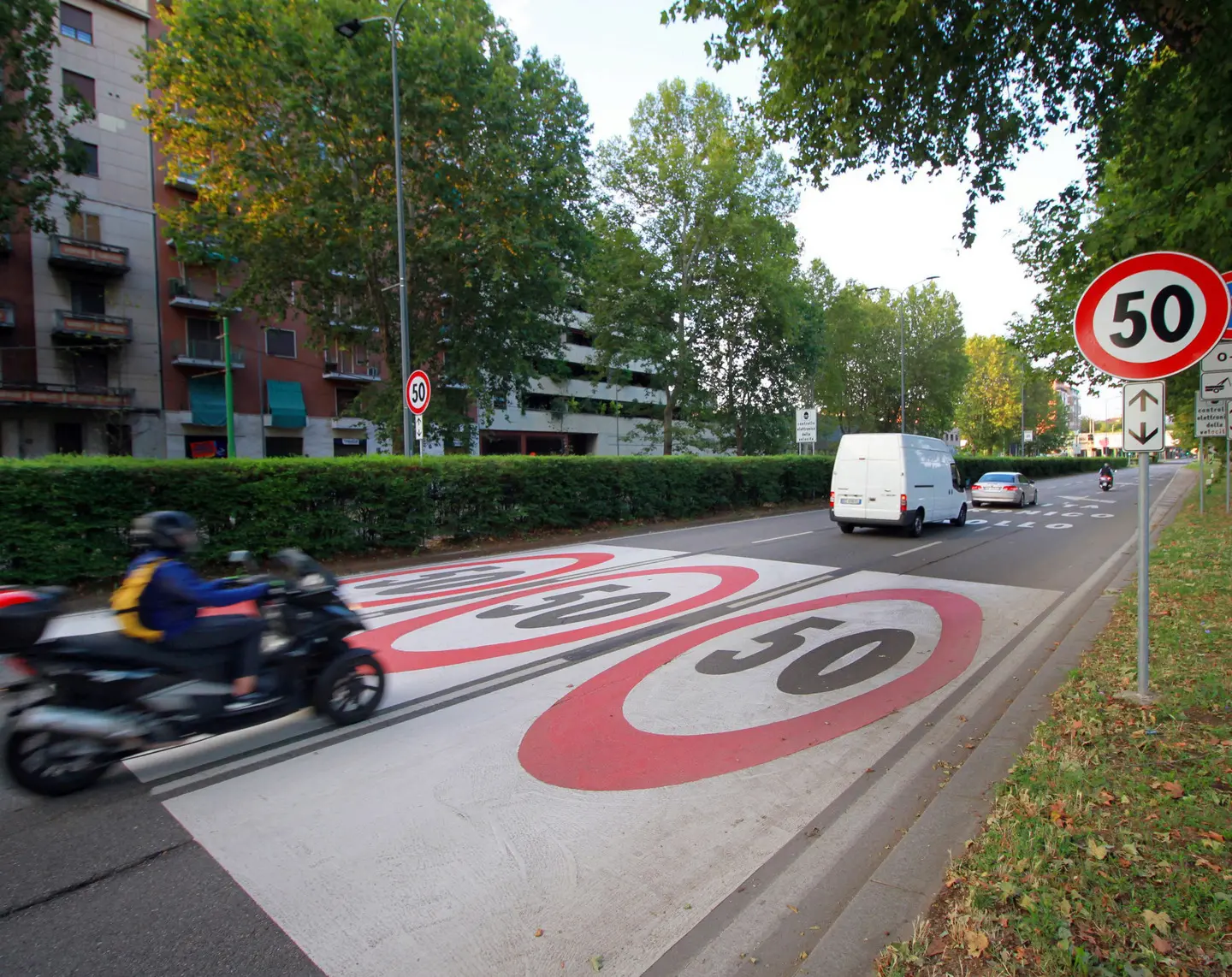 Milano, stangata autovelox: più di una multa al minuto