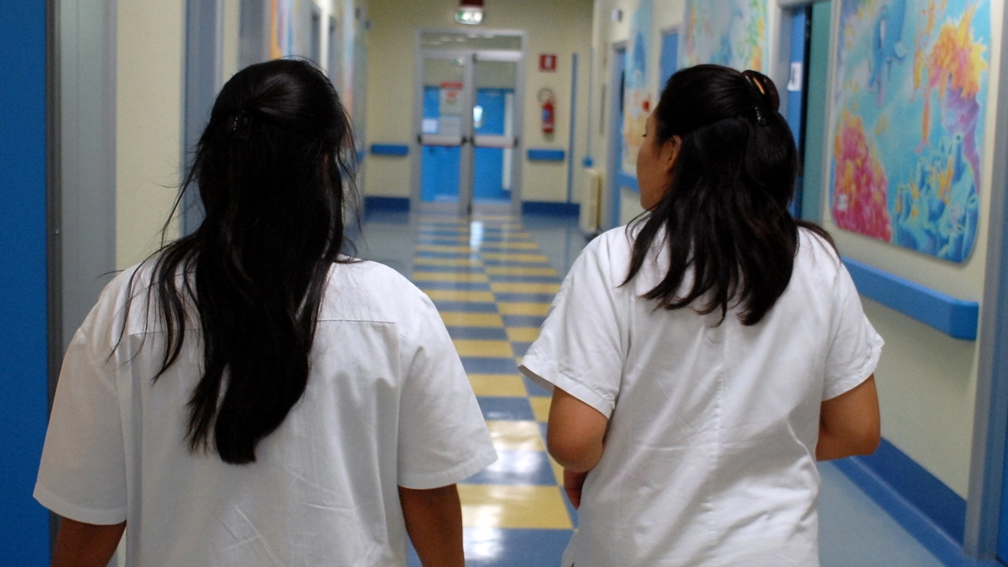 Infermiere in un reparto d'ospedale