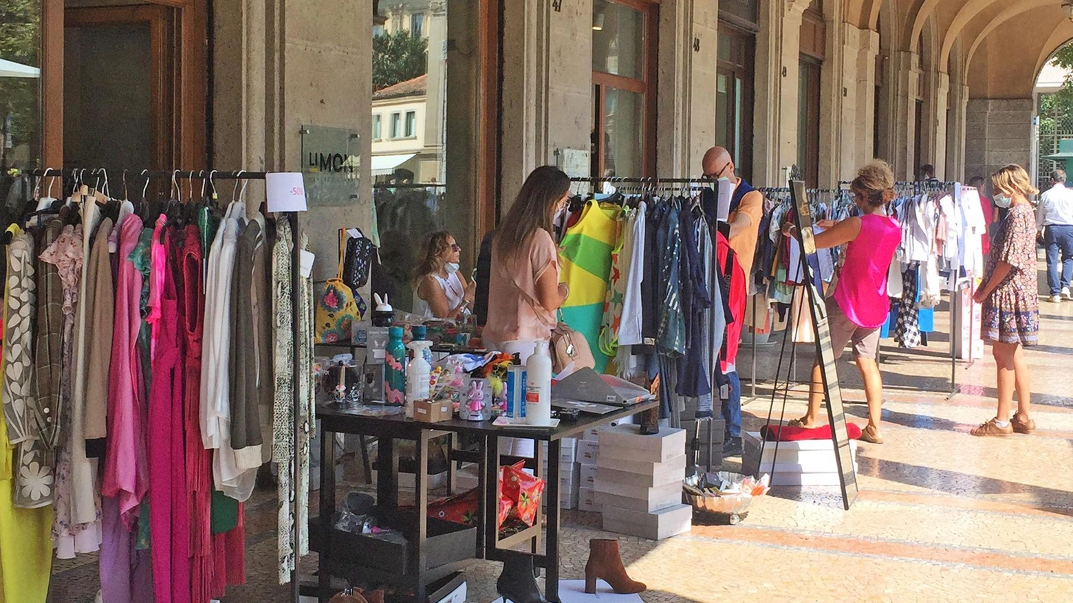Torna lo Sbarazzo a Bergamo: ultima chiamata per salvare i saldi estivi
Torna lo Sbarazzo a Bergamo: ultima chiamata per salvare i saldi estivi