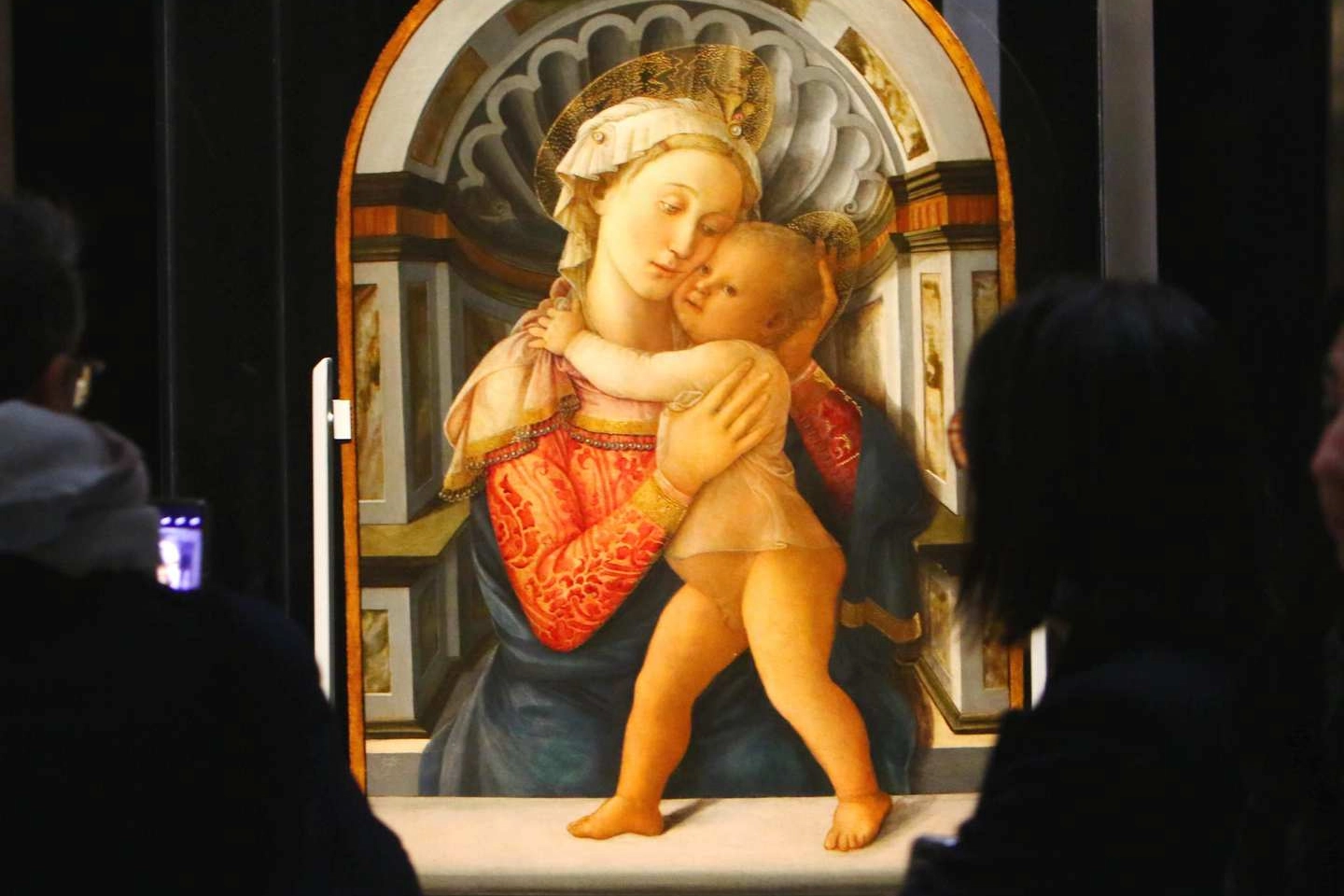 La “Madonna col bambino’’ di Sandro Botticelli è una delle quattro opere esposte