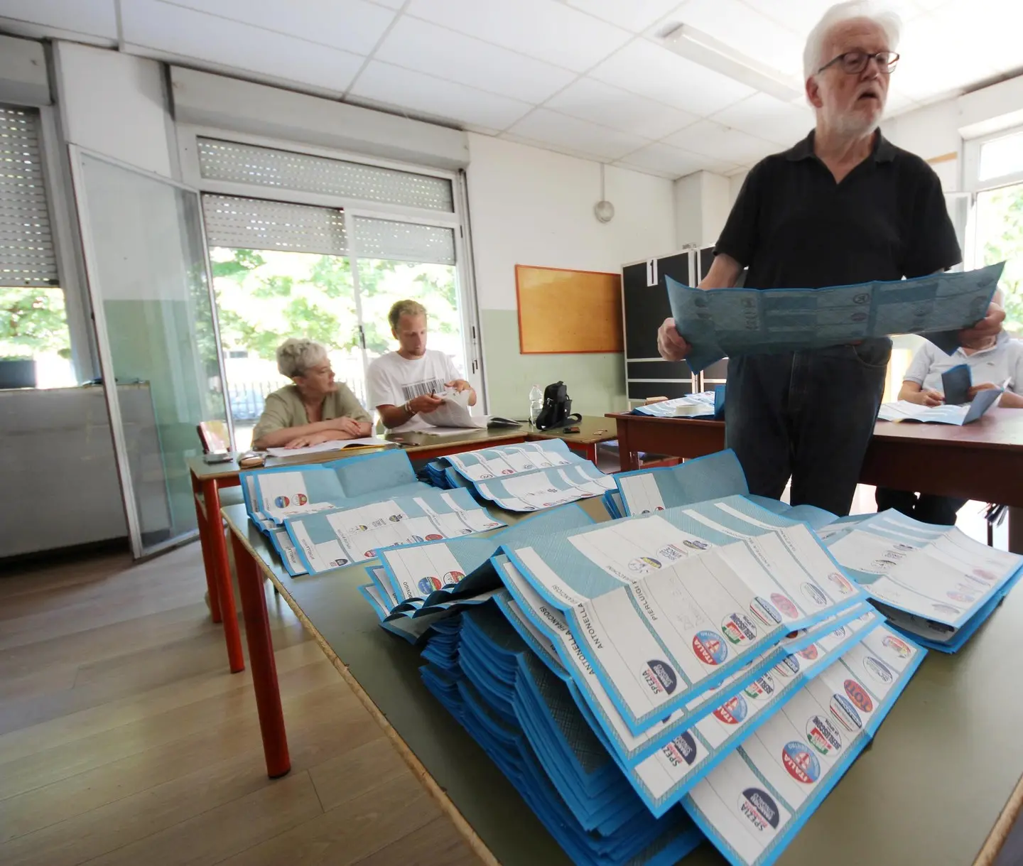 Lombardia, i dem: "la via giusta per le regionali". Ma la Lega: a noi nove sindaci in più
