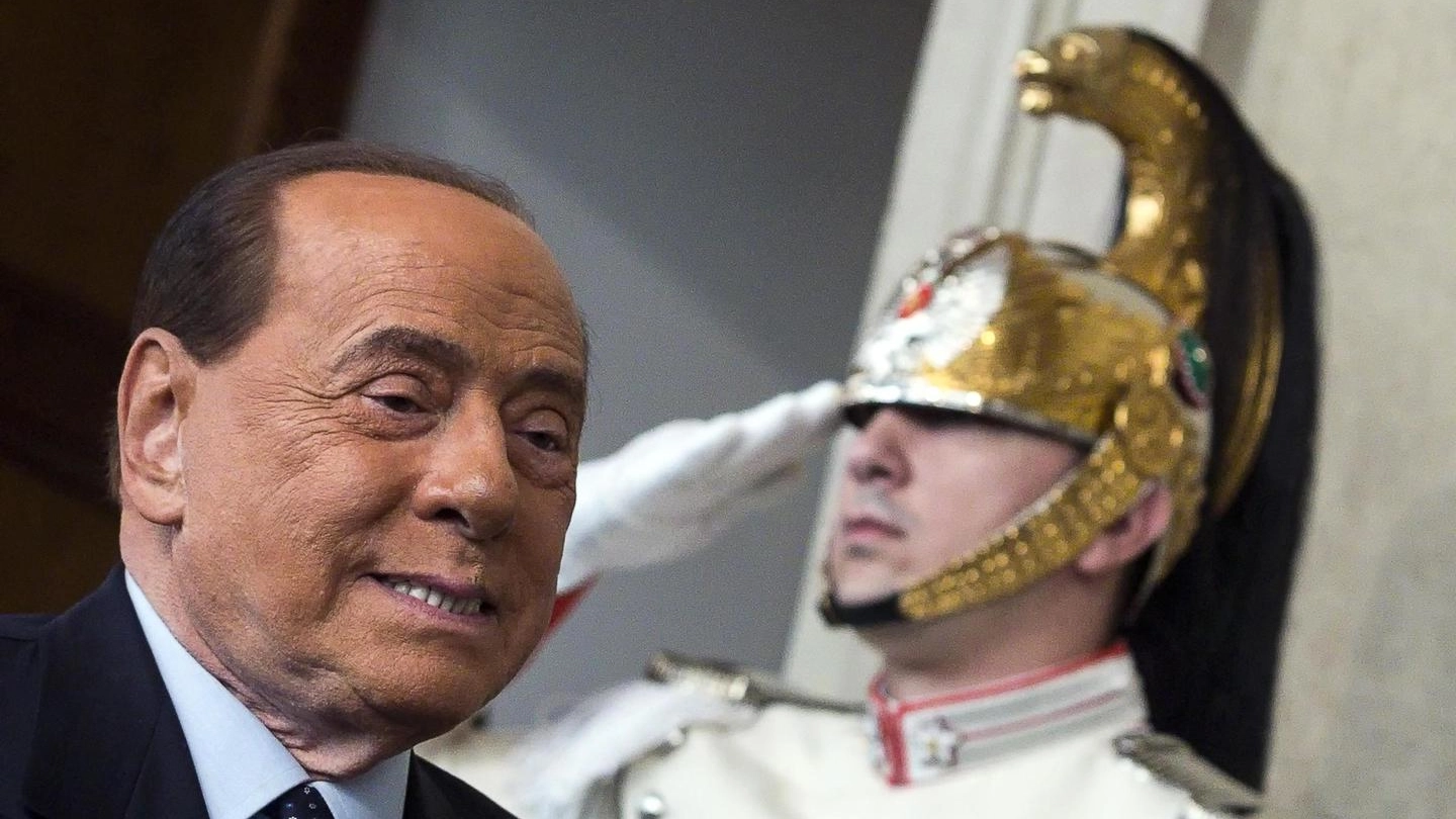 Berlusconi sogna il Quirinale, ma i franchi tiratori potrebbero svegliarlo