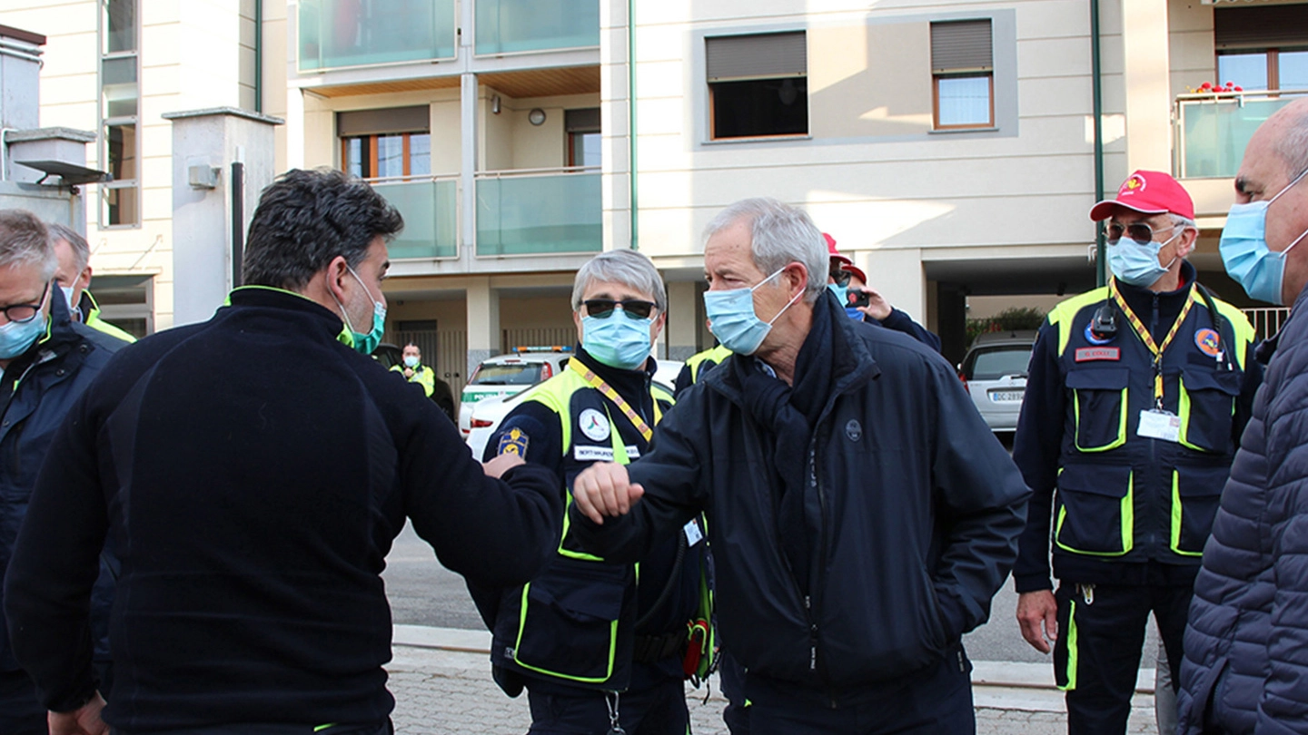 Il coordinatore della campagna vaccinale Guido Bertolaso è arrivato in Brianza