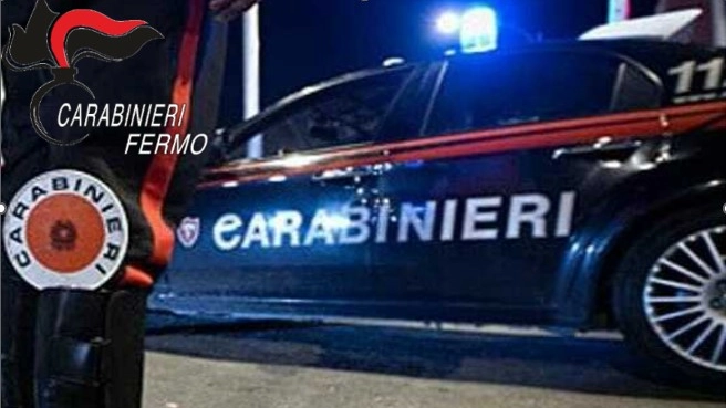 I carabinieri in azione (Foto archivio)