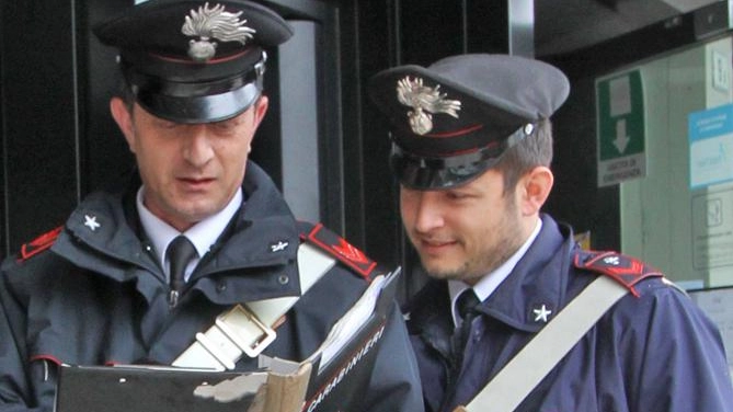 Incursioni dei ladri nei negozi Parrucchiere preso di mira Bottino scarso ma tanti danni Incursioni dei ladri nei negozi Parrucchiere preso di mira Bottino scarso ma tanti danni