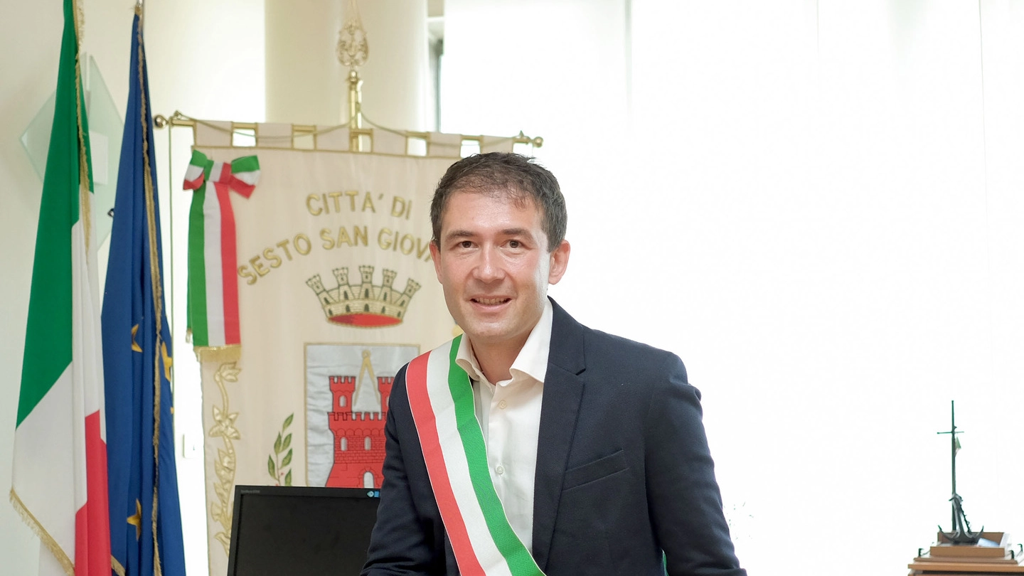 Il sindaco Roberto Di Stefano