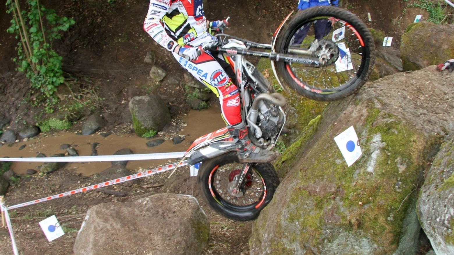 Tutti in sella a caccia di Frattarola. L’asso del Trial punta al 14esimo titolo Tutti in sella a caccia di Frattarola. L’asso del Trial punta al 14esimo titolo