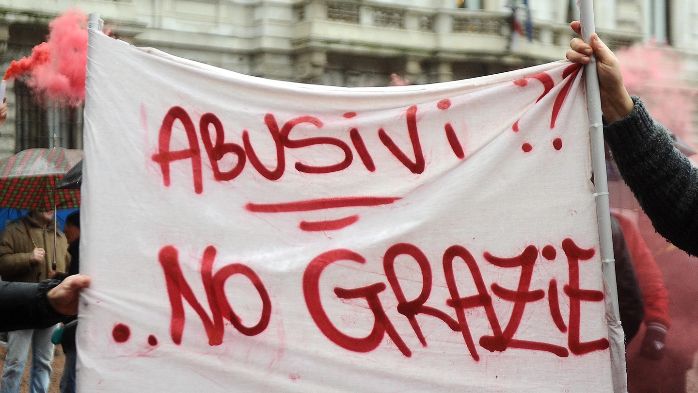 Protesta dei tassisti a Milano (Newpress)