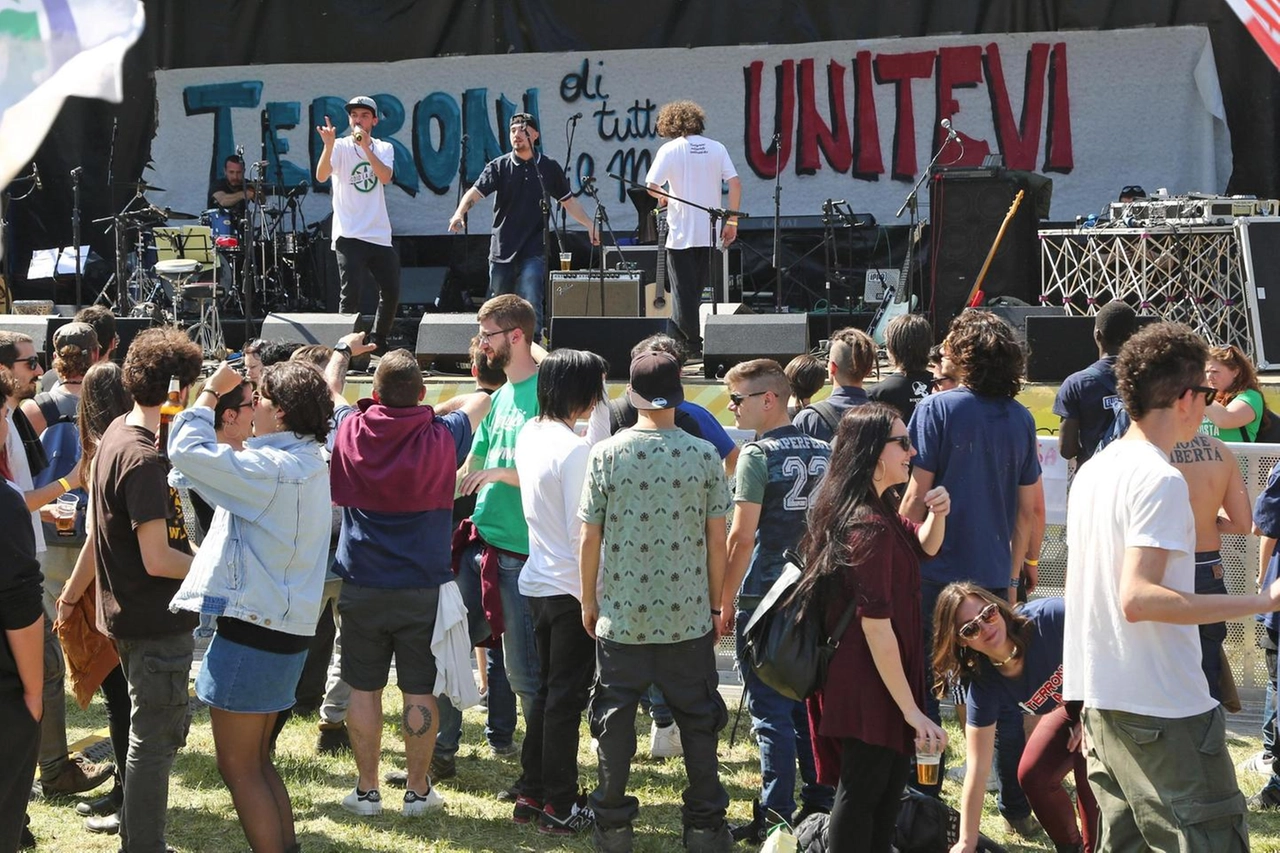 Il Festival Antirazzista e Terrone organizzato a Pontida