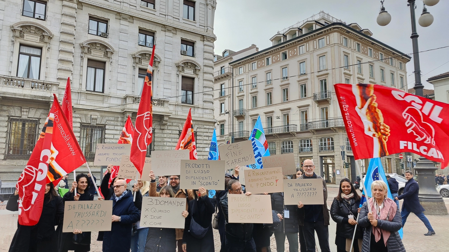 Finito il contratto di locazione della prestigiosa sede in piazza Scala, dovranno traslocare. "Nessuna prospettiva certa, chiediamo di aprire finalmente un tavolo serio e trasparente"