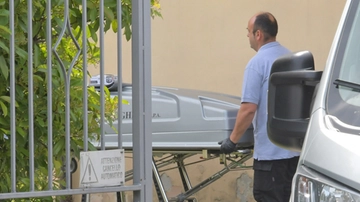 Bimbo di un anno ucciso a Voghera, la psicologa: "Oggi madri troppo sole. Over 40 più a rischio, cambiare vita è difficile"