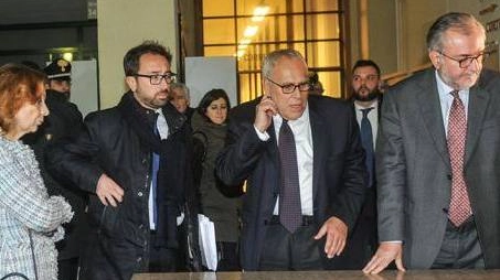 Il ministro Alfonso Bonafede con il capo della Procura Francesco Greco