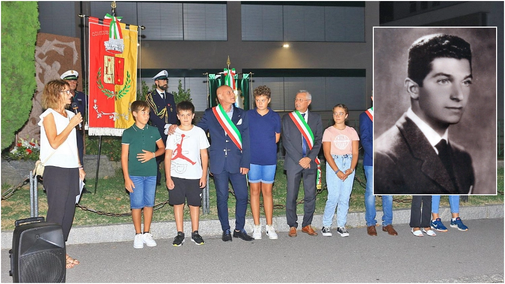Un momento della commemorazione a Erba. Nel riquadro, Giancarlo Puecher Un momento della commemorazione a Erba. Nel riquadro, Giancarlo Puecher