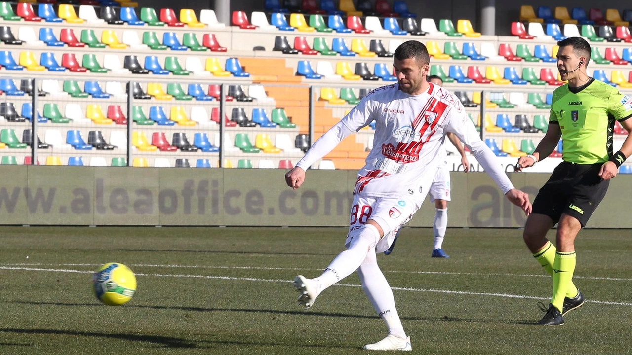 Serie C, il Mantova si fa acciuffare al 90' dal Pordenone: 2-2