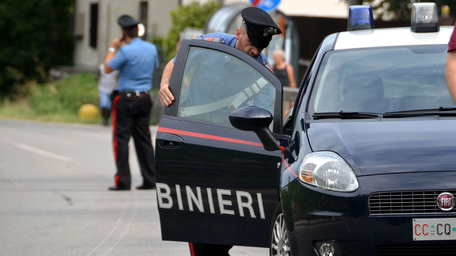 Olgiate, i carabinieri dovranno identificare i due fuggitivi Olgiate, i carabinieri dovranno identificare i due fuggitivi