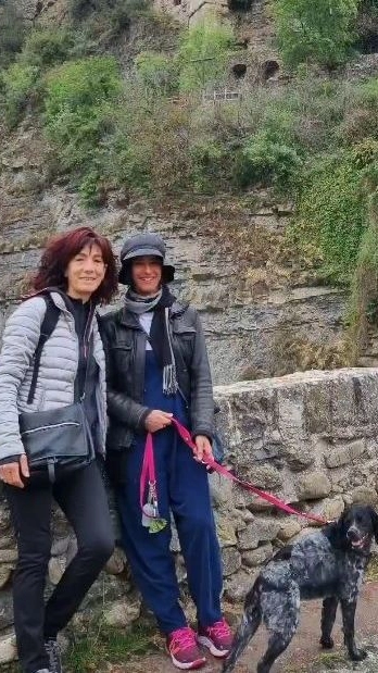 Rosa Corallo e Veronica Malini, entrambe sui 50 anni, entrambe residenti a Lecco, durante una gita