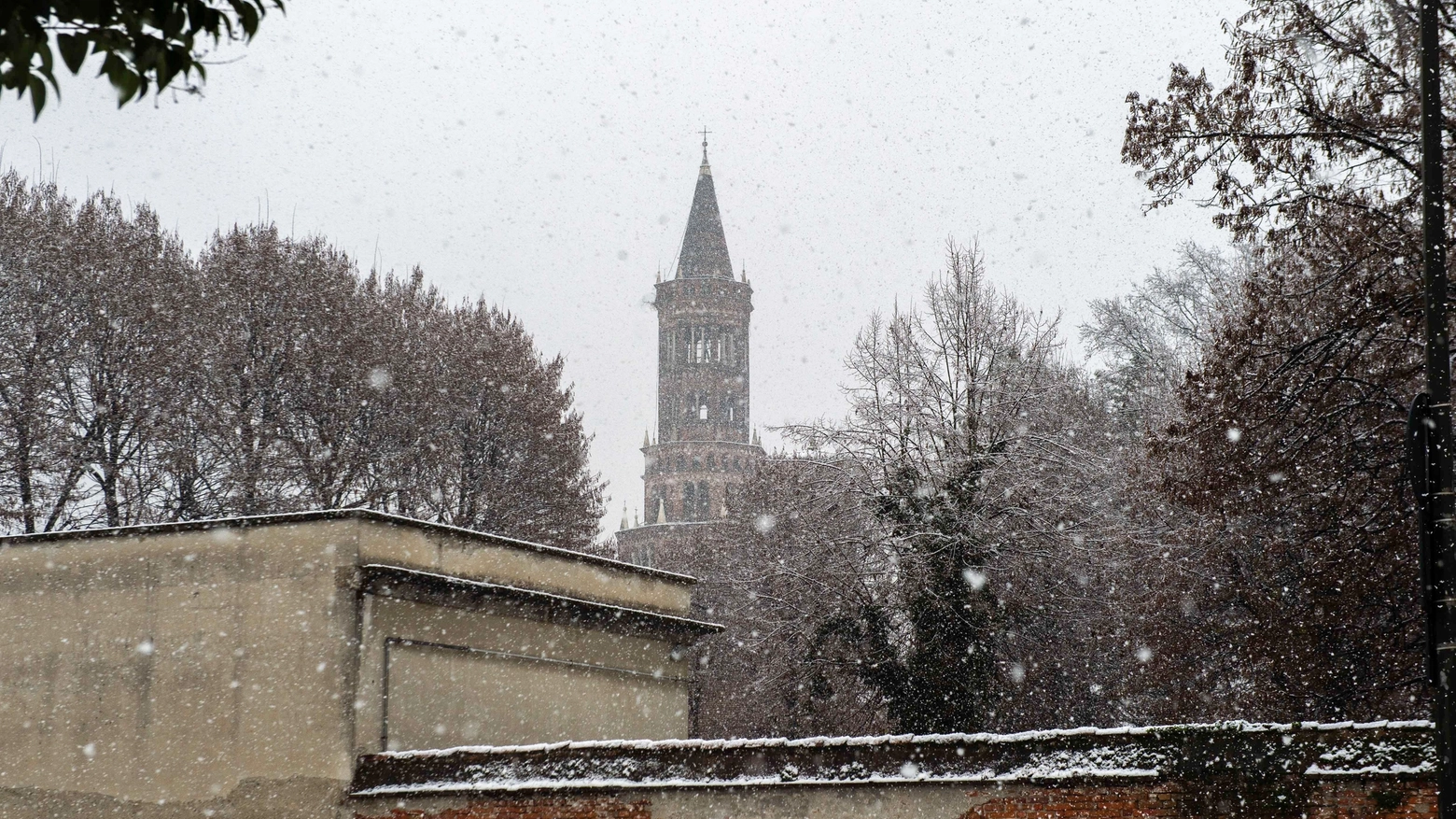Prima neve anche a Milano