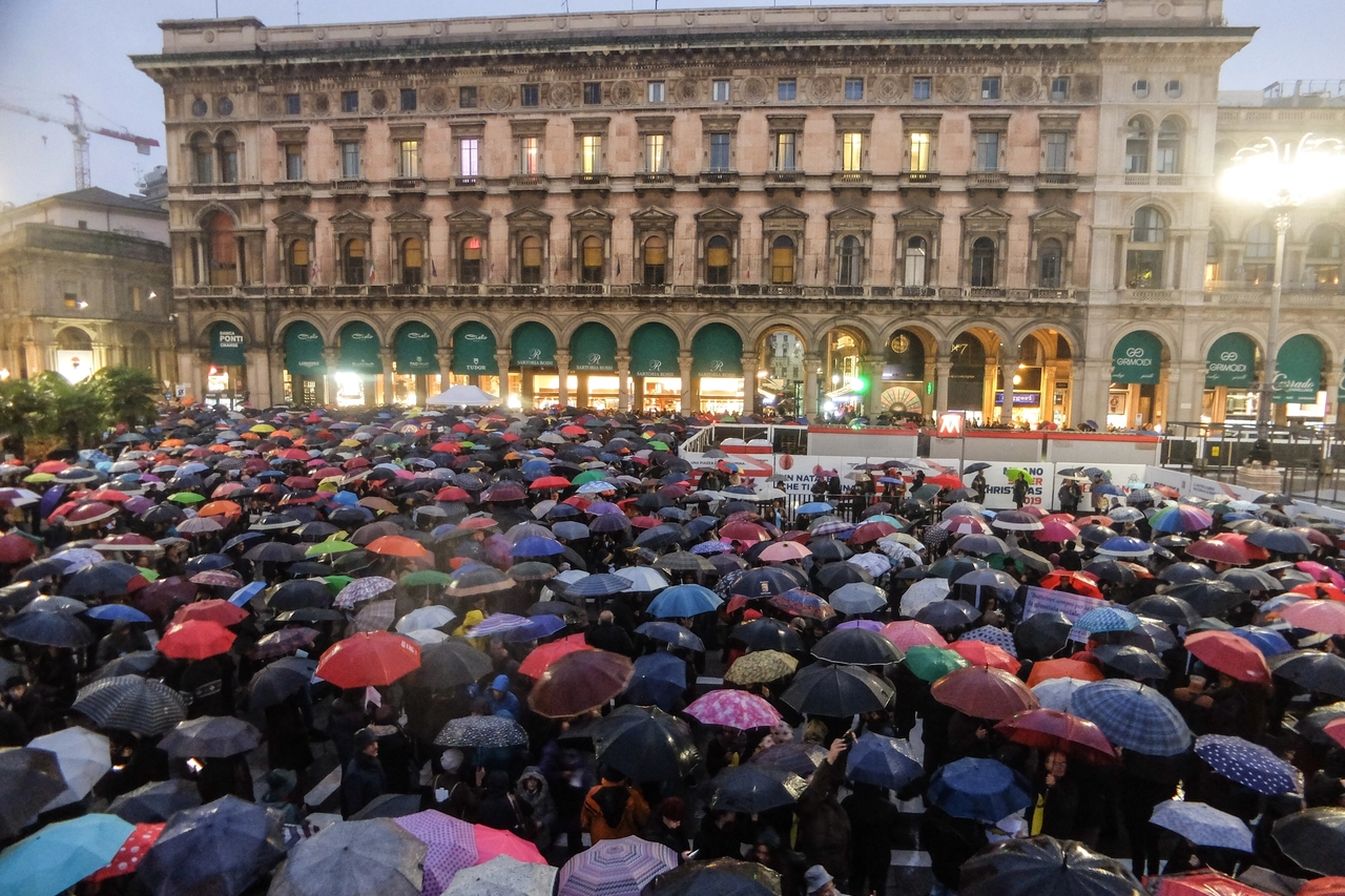 Sardine in piazza Duomo
