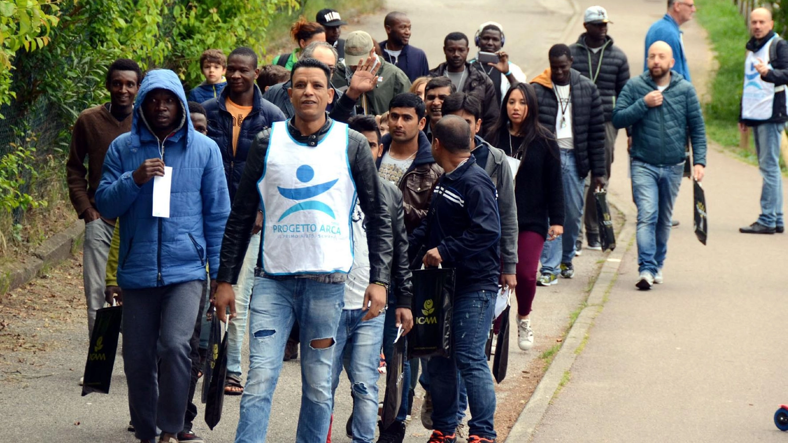 Sos baby profughi Lecco, arrivi triplicati Costi insostenibili per le casse del Comune Sos baby profughi Lecco, arrivi triplicati Costi insostenibili per le casse del Comune