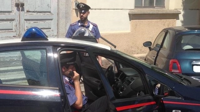 I carabinieri hanno eseguito l'arresto