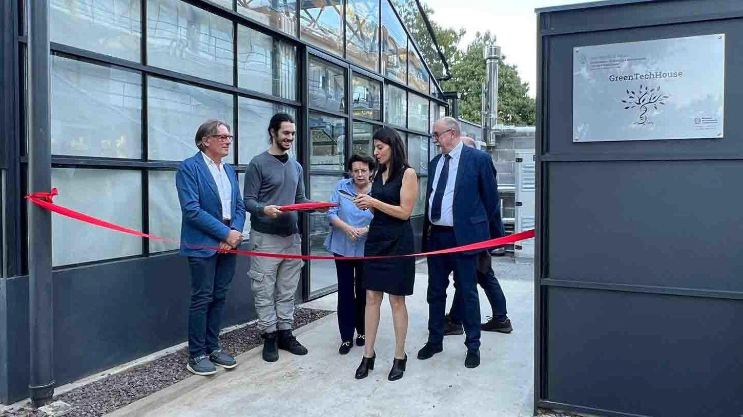 Una serra hi-tech per testare piante resistenti ai cambiamenti