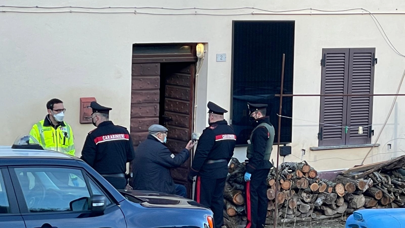 Carabinieri a Bagnaria dove un uomo ha sparato al vicino