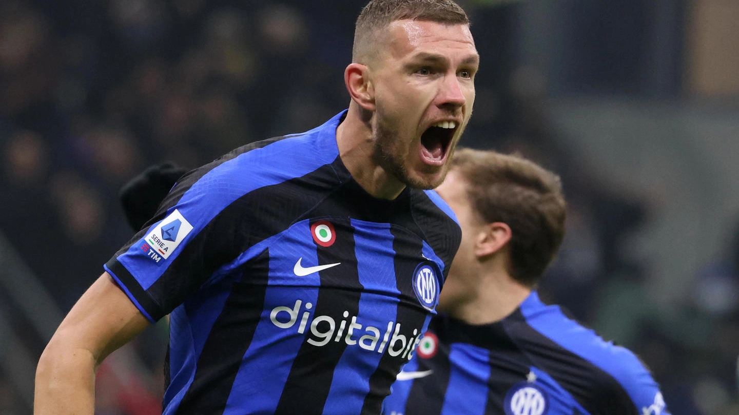 Edin Dzeko sarà in campo al Brianteo contro il Monza