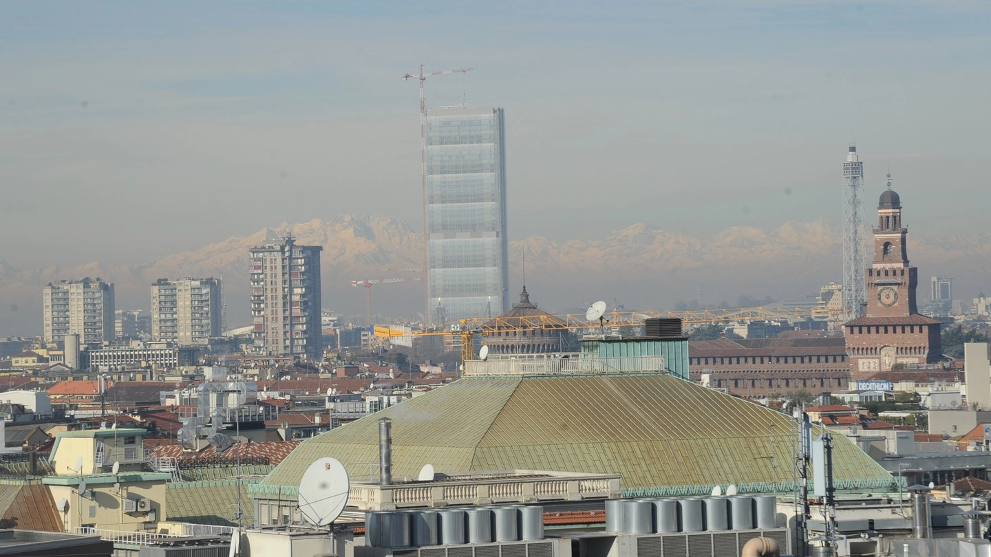 Lo svela il report di Idealista: il prezzo medio per un’abitazione usata è arrivato a 4.985 euro. Sul podio delle città più care al secondo posto c’è Bolzano, poi Venezia