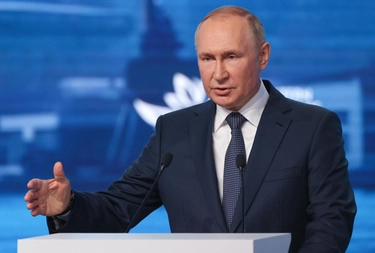 Putin torna a minacciare l'Occidente. Dopo il gas, tocca al grano: "Limiti all'export"