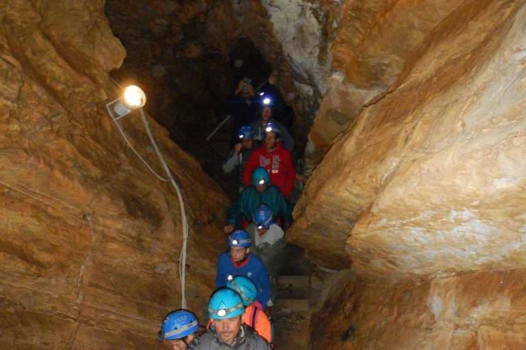 Un'escursione nella grotta Remeron