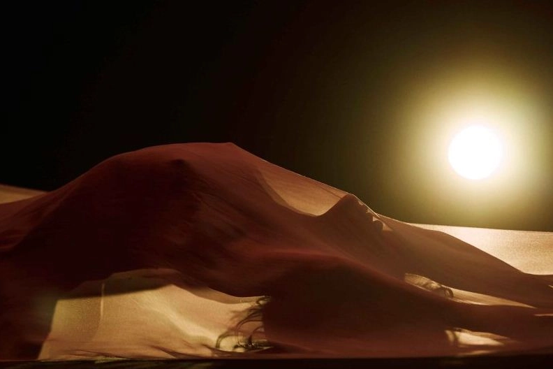 Rihanna nuda in 'Kiss it Better'