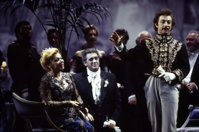 Addio a Mirella Freni, l'omaggio della Scala con "Fedora"