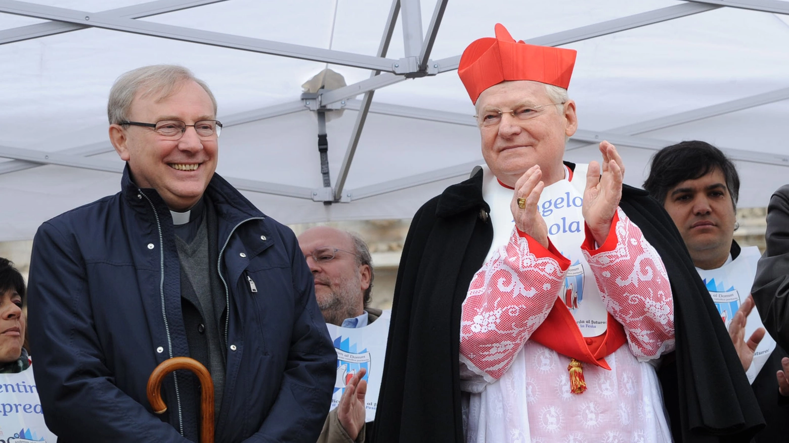 Monsignor Carlo Faccendini con il cardinale Angelo Scola