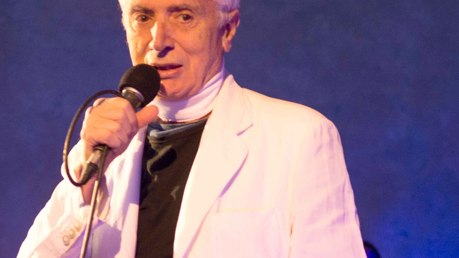 Per il cinquantennio di carriera di uno tra i più grandi cantautori italiani un festeggiamento del tutto valtellinese