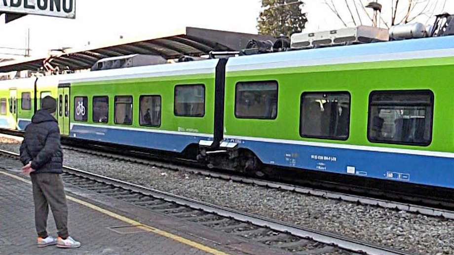 Mobilità dolce  e via le barriere  alla stazione