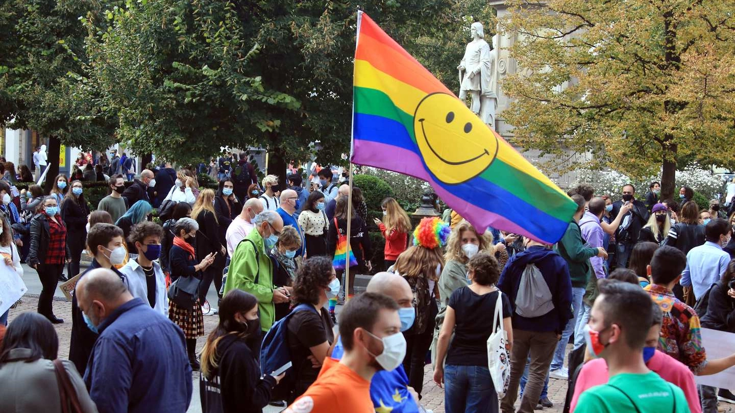 Manifestazione contro l'omofobia a Milano