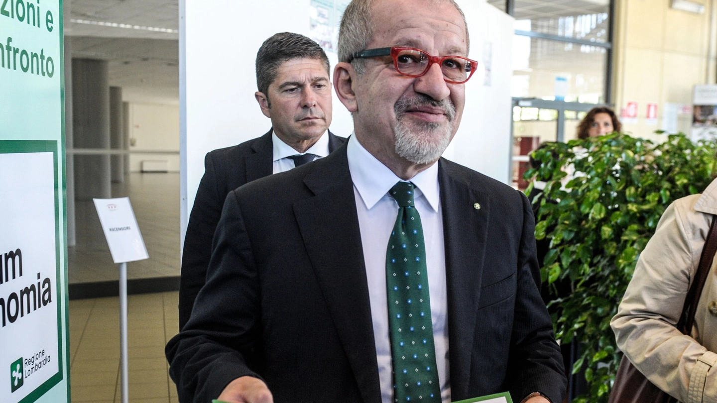 Roberto Maroni al convegno sul referendum