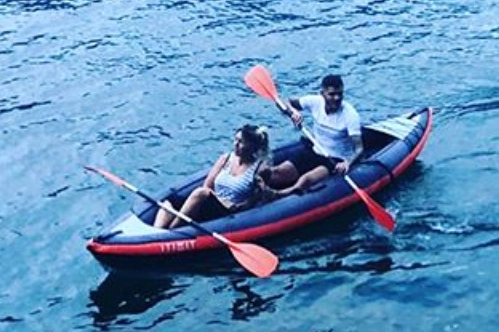 RIVA NERAZZURRA Il giocatore dell’Inter Mauro Icardi con la moglie