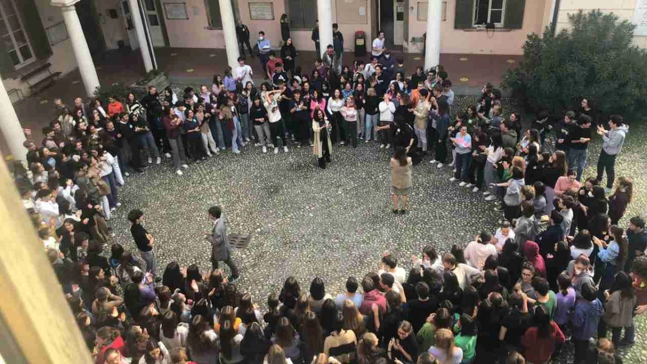 La manifestazione degli studenti del 14 ottobre nel liceo Arnaldo di Brescia
