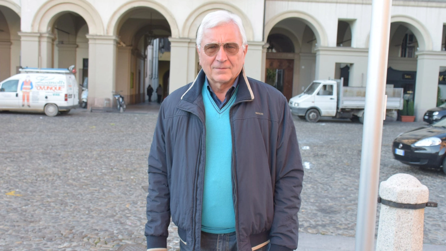 L'assessore Giuseppe Carbone (Torres)