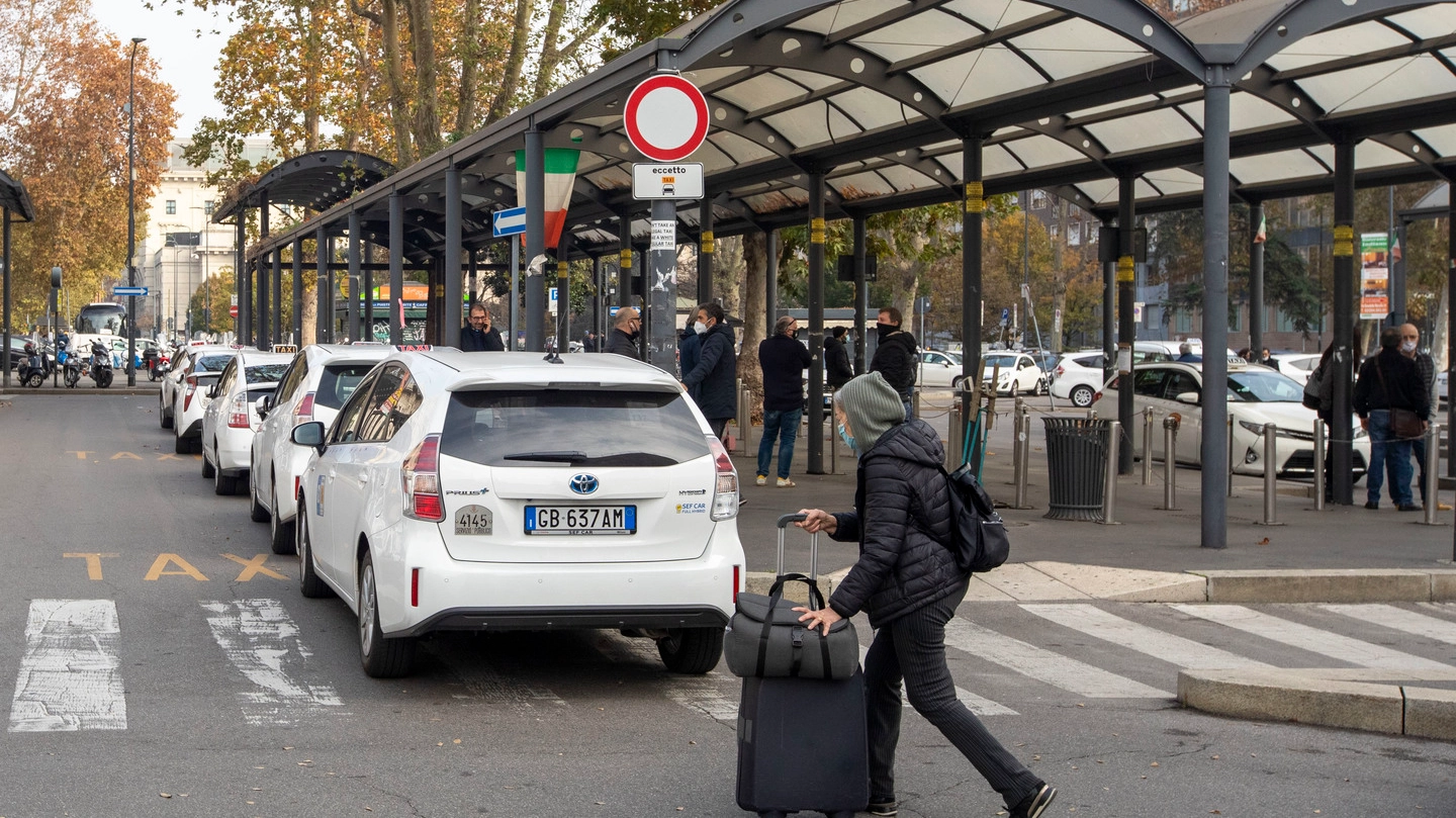 Uno sciopero dei taxi a Milano Uno sciopero dei taxi a Milano