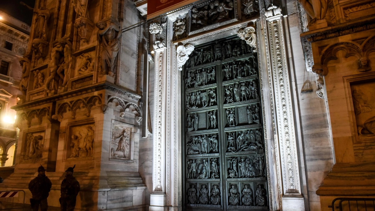 Giubileo 2016, la Porta santa del Duomo di Milano