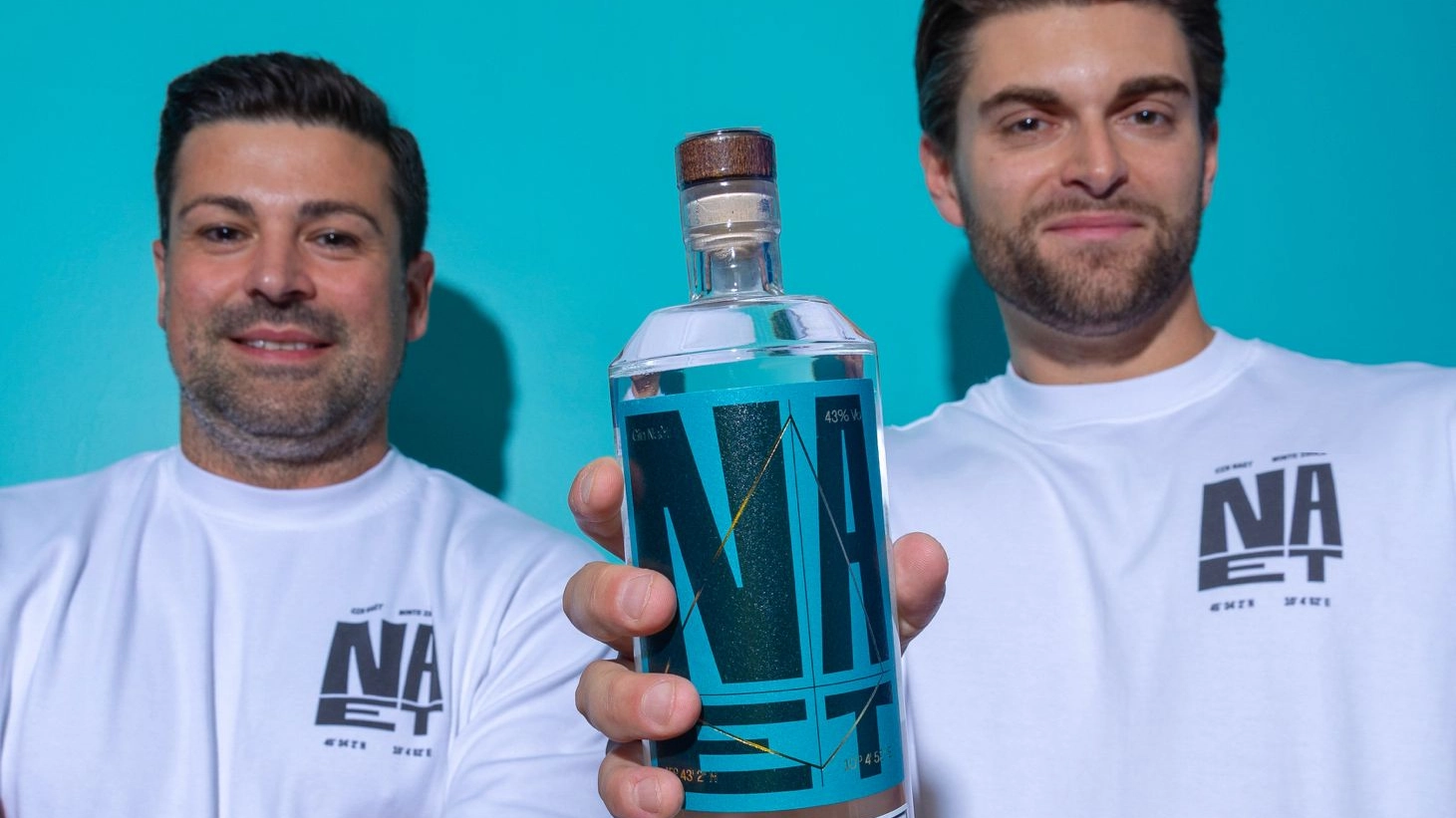 Stefano Gesa e Danilo Serioli lanciano il prodotto dallo ‘spirito’ isolano: “Dal nome, alla bottiglia fino alla scritta, tutto parla di noi”