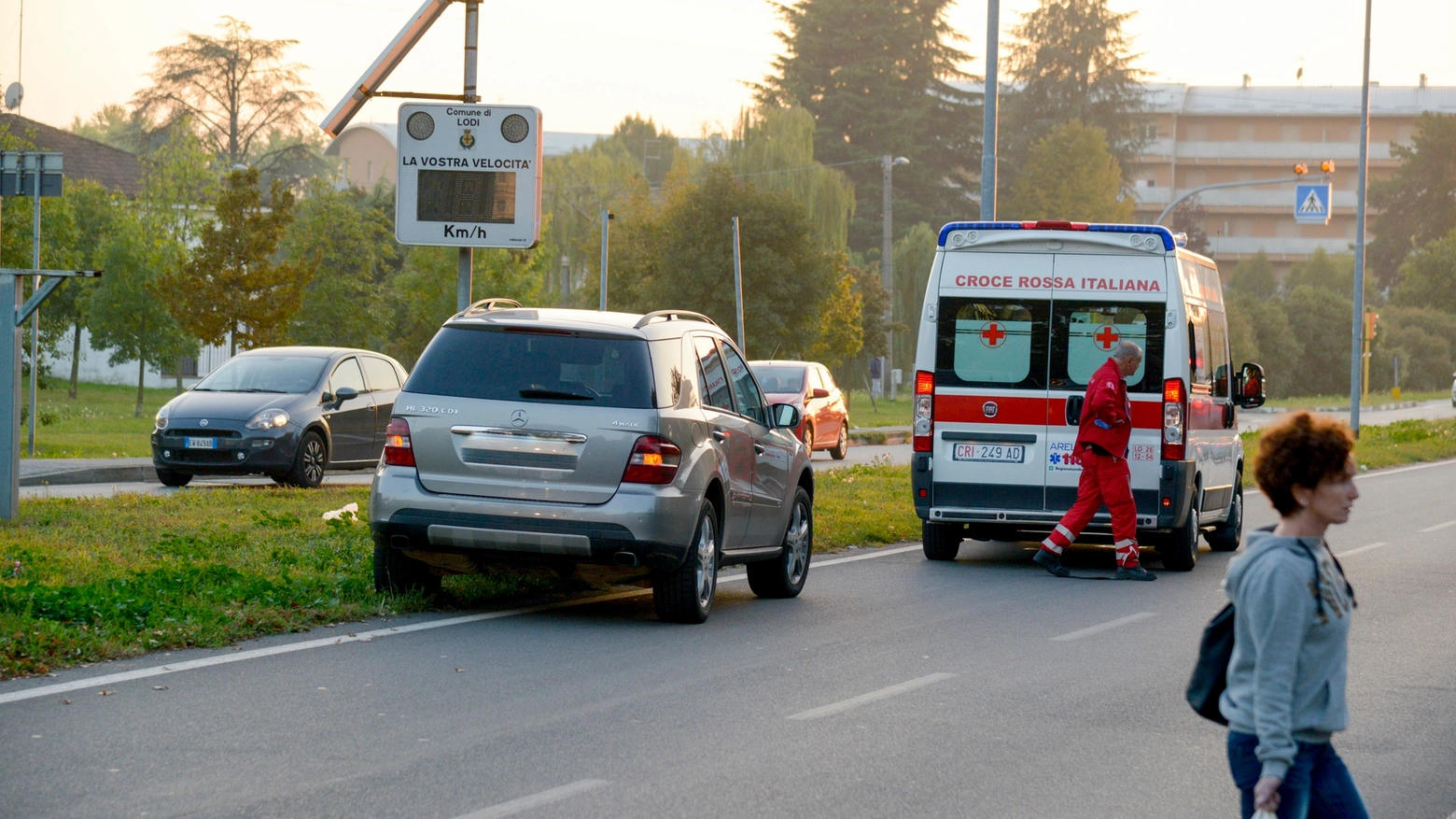 L'ambulanza della Croce Rossa giunta sul posto (Cavalleri)