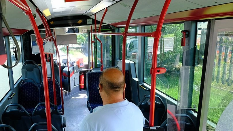 "Noi, in trincea per lavorare" Altro autista aggredito sull’autobus "Noi, in trincea per lavorare" Altro autista aggredito sull’autobus